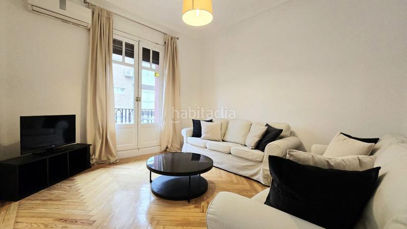 Foto 2ff8c441-761e-4915-9423-4113fc0f2930. Miete etagenwohnung mit heizung in Recoletos Madrid