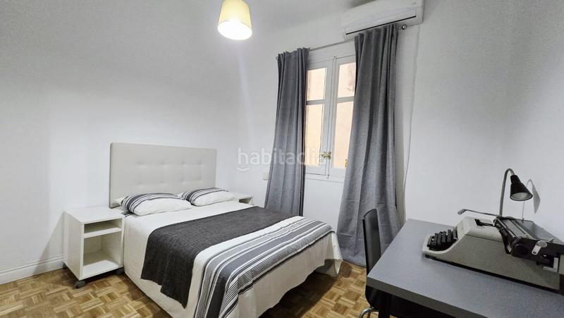 Foto abeca9ea-6dd5-4a50-b2b3-7f79abb43c4a. Rent flat with heating in Recoletos Madrid