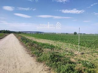 Finca rústica a Huerta. Parcela rustica entre encinas de abajo y huerta