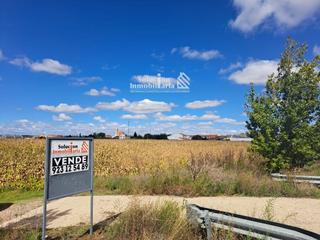 Finca rústica a Encinas de Abajo. Parcela rústica  en pleno casco urbano en encinas de abajo