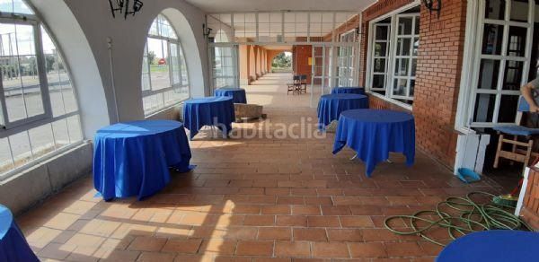 Foto 0da97c0d-4b05-48eb-a545-89d6ebe3d574. Alquiler local comercial en Terradillos