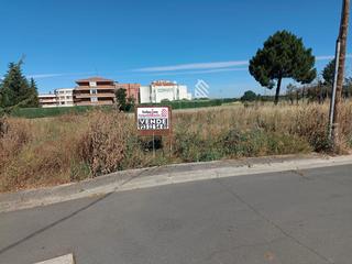 Finca rústica a Santa Marta de Tormes. Parcela urbana en zona santa marta de tormes!!