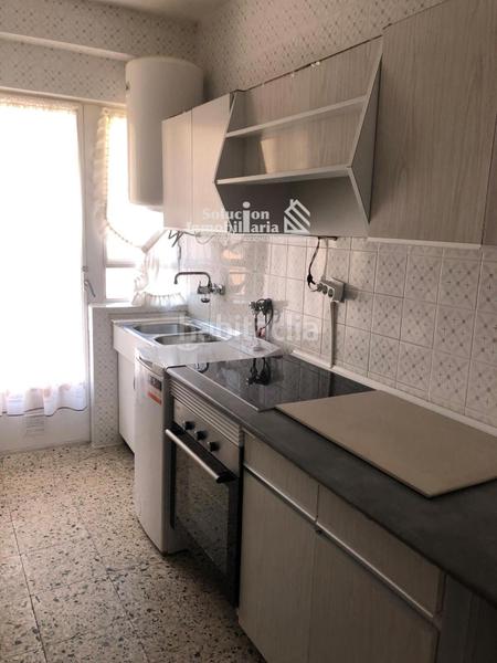 Foto 0ef4a685-e9f9-42b4-8866-98f4be15ac48. Rent flat with heating in Carmelitas Salamanca