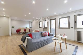 Appartement à Gran via 54. Espectacular vivienda en plena gran via n54 reformada integralme