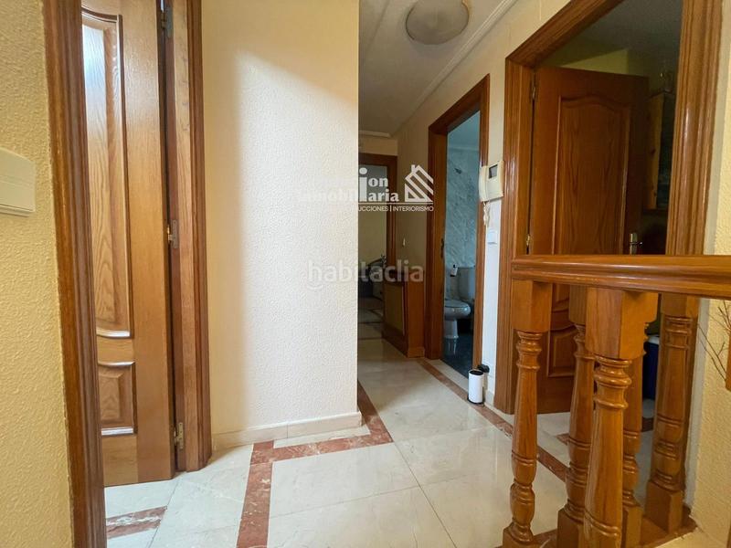 Foto 31f5f13d-a2ac-46af-9693-e5081729cbf4. Casa con riscaldamento parcheggio in Villares de la Reina