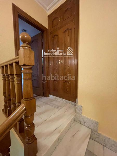 Foto b5cf27e2-30b5-4c7f-941b-585dc781dbb2. Casa con riscaldamento parcheggio in Villares de la Reina