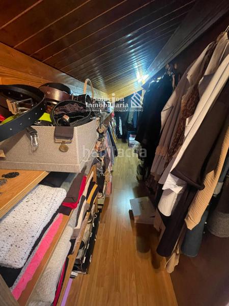 Foto e683a8c8-30c2-496b-8705-a48587960384. Casa con riscaldamento parcheggio in Villares de la Reina