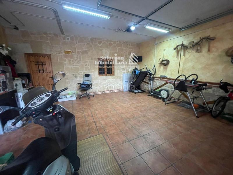 Foto e7f730be-4401-4442-84bf-1d3a635a4fe7. Casa con riscaldamento parcheggio in Villares de la Reina