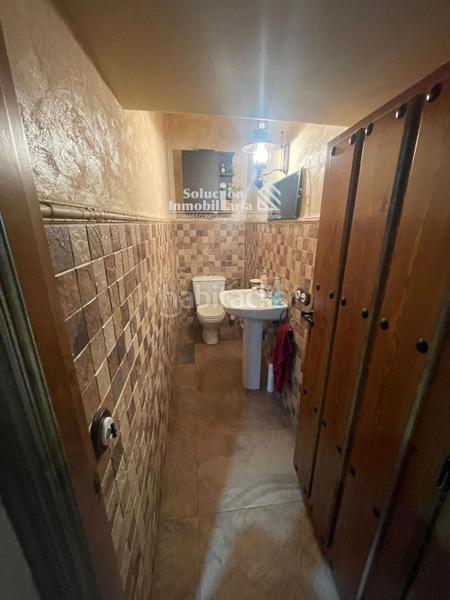 Foto ed5d51f9-c22e-4910-949d-5a10517880a0. Casa con riscaldamento parcheggio in Villares de la Reina