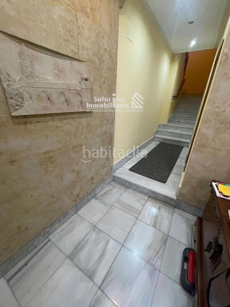 Foto f9ebd20d-5849-4dd3-b22f-ba927dab61c3. Casa con riscaldamento parcheggio in Villares de la Reina