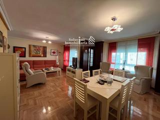 Appartement à Calle alvaro gil 27-31. Magnifica vivienda en calle alvaro gil con plaza de garaje inclu