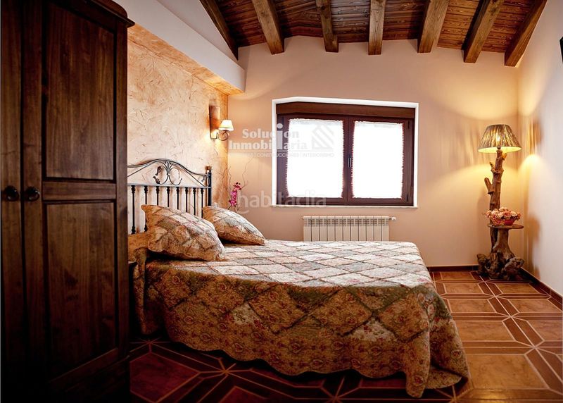 Foto f381554b-c724-4f92-bf04-6a641139c50b. Casa amb calefacció a Vitigudino