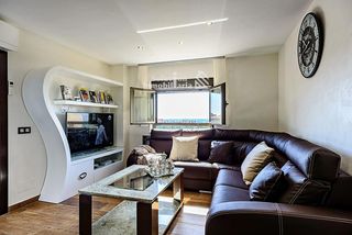 Piso en Paseo canalejas 105. Exclusiva vivienda en pleno paseo canalejas ideal para entrar a