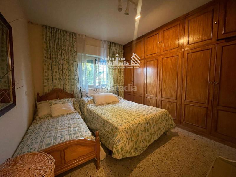 Foto 02d84049-2515-4280-9597-711a288abe4d. Chalet gran chalet independiente , con amplia parcela, piscina y bodega!! en Valdunciel