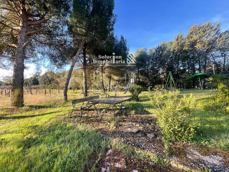 Foto 5854daa2-2d10-4675-b362-83d2671d1a84. Chalet gran chalet independiente , con amplia parcela, piscina y bodega!! en Valdunciel