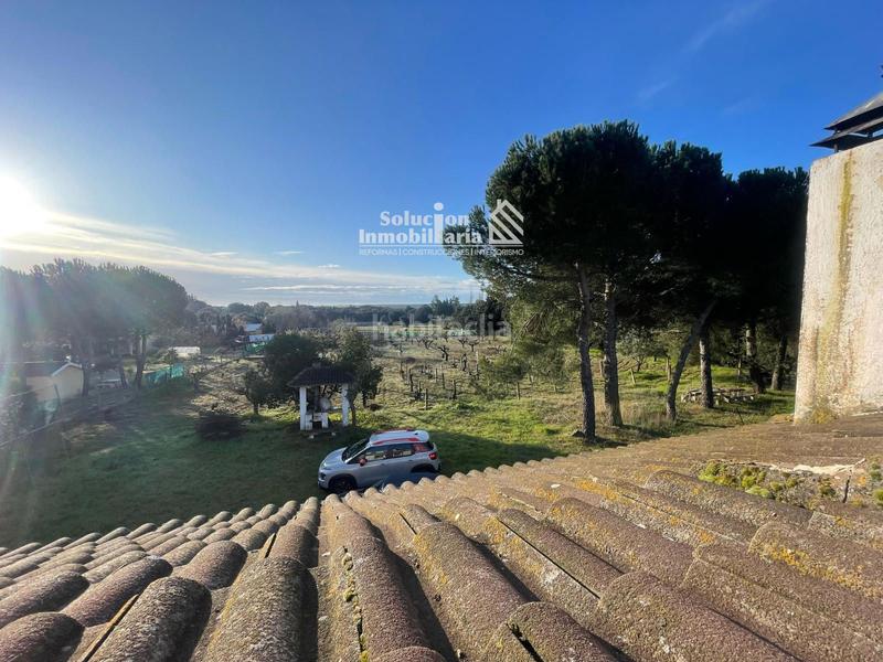 Foto 87ccc192-e5ef-4cb9-aa27-5d121378ac2b. Chalet gran chalet independiente , con amplia parcela, piscina y bodega!! en Valdunciel