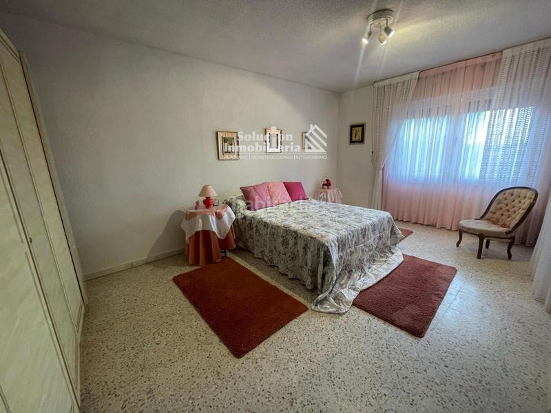 Foto f9403a18-d9e9-4a0e-9af1-0d3d08973718. Chalet gran chalet independiente , con amplia parcela, piscina y bodega!! en Valdunciel