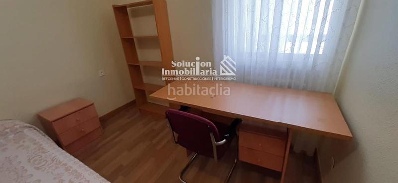 Foto 52f5955c-cea1-419a-8fcf-39f7e44fc70f. Alquiler piso ático en alquiler ideal para estudiantes en barrio del oeste junto a plaza Carmelitas!! en Salamanca