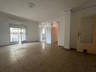 Appartement  Avenida de los cipreses. Gran oportunidad de vivienda para reformar en plena avenida de l