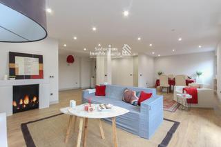 Appartement à Gran via 54. Espectacular vivienda en plena gran via n54 reformada integralme