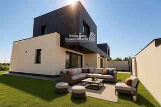 Casa aparellada a Calle peñalara 14. Magnifico chalet pareado en carbajosa de la sagrada en amplia zo