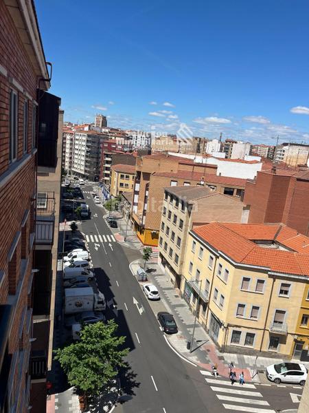 Foto 47f998e2-fdf9-4ec0-8f61-72b59c9a462c. Flat with heating in Garrido Sur Salamanca