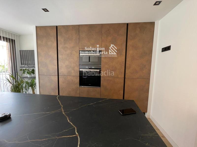 Foto 1422739d-5c64-4f4f-885d-e119a69533d5. Casa bifamiliare con riscaldamento piscina in Cabrerizos