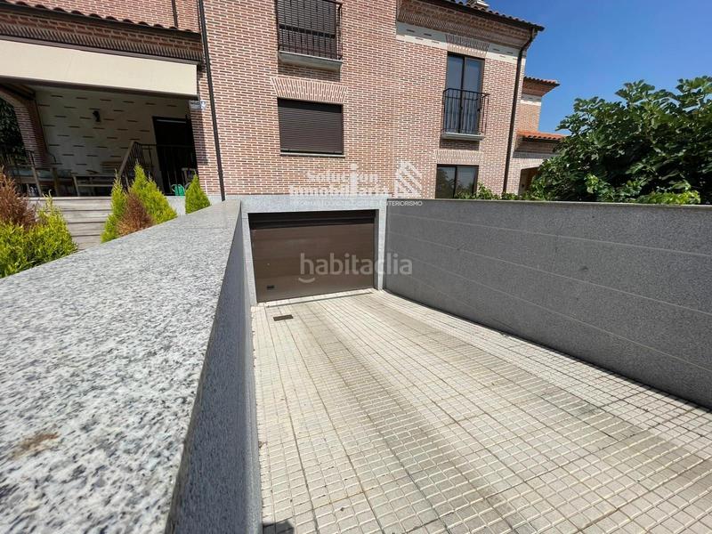 Foto 248eb891-81c9-4dd7-ab86-6b625c4a7fb9. Casa bifamiliare con riscaldamento piscina in Cabrerizos