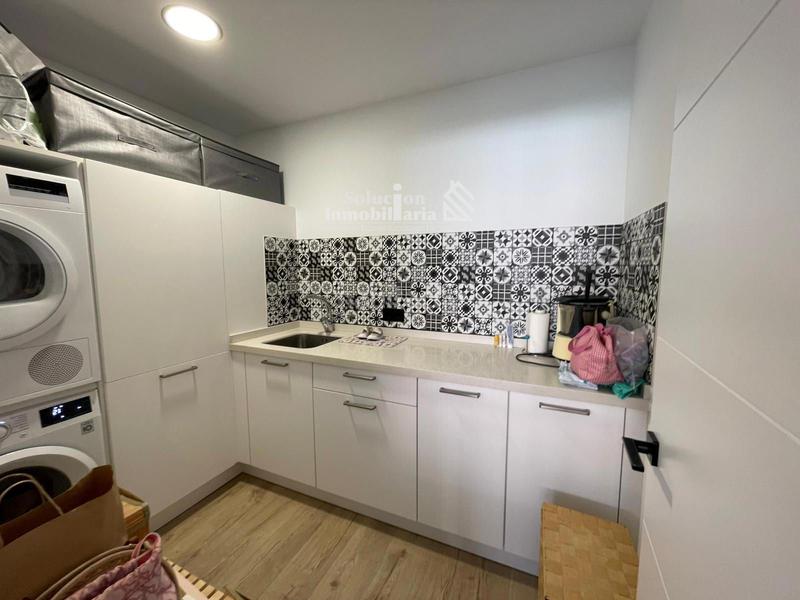 Foto 2789ea17-bf8f-4463-9b05-3606f4002b5c. Casa bifamiliare con riscaldamento piscina in Cabrerizos