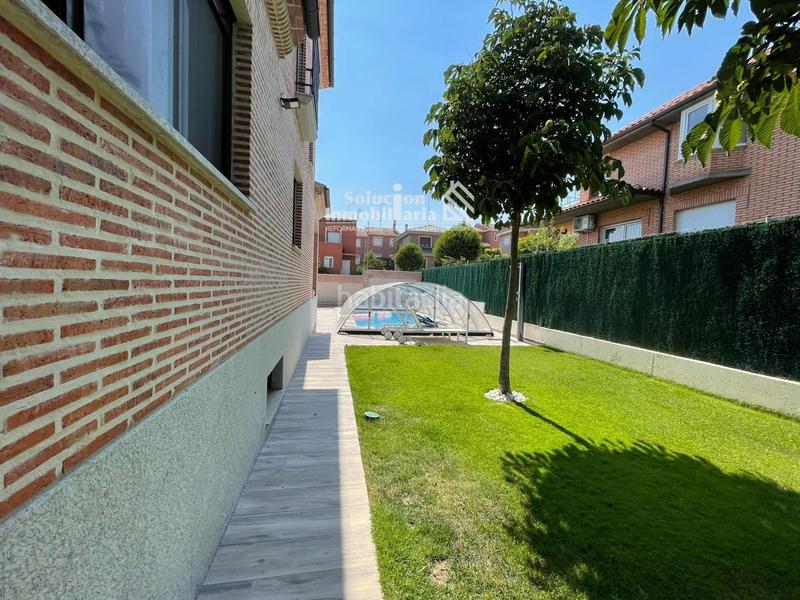 Foto 2fc822a9-b4da-4a46-ac4e-11d47c9de88f. Casa bifamiliare con riscaldamento piscina in Cabrerizos