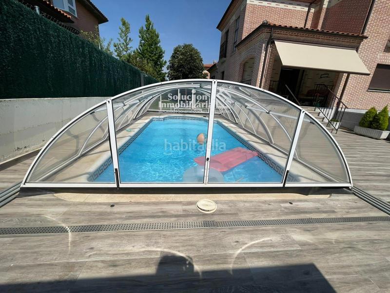 Foto 32119c9d-7f75-4205-9b52-2f0e66e9b6fa. Casa bifamiliare con riscaldamento piscina in Cabrerizos