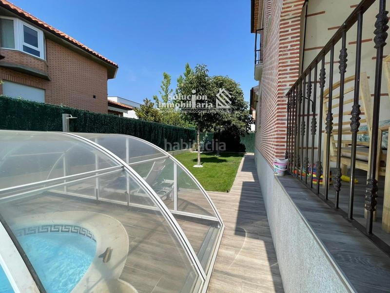 Foto 7a7b0329-32e8-49e4-8537-26d9d6b0c0fc. Casa bifamiliare con riscaldamento piscina in Cabrerizos