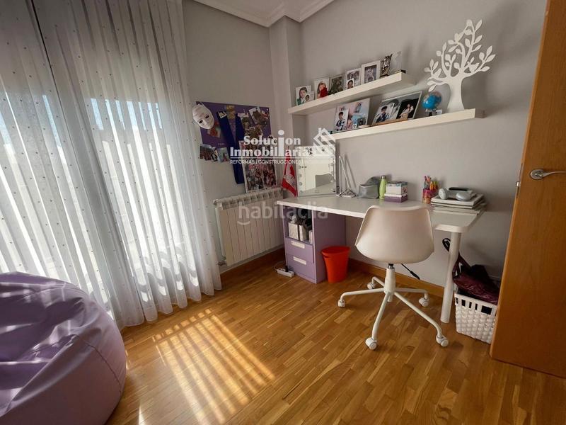 Foto d8812be3-6866-4404-9a71-c1248f5d3a60. Casa bifamiliare con riscaldamento piscina in Cabrerizos