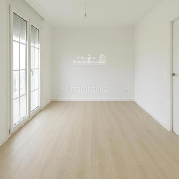 Foto 8246ee65-fcfa-440f-9b41-c62214362640. Doppelhaus mit heizung parking pool in Carbajosa de la Sagrada