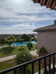 Appartement à Terradillos. Oportunidad única  amplio piso en urbanización privada con pisci