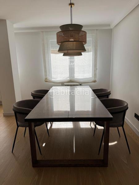 Foto c1d8984c-7188-4628-b727-e85e01f9b594. Flat with heating in Carmelitas Salamanca