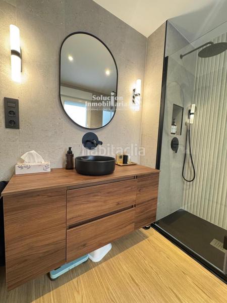 Foto fec38848-4405-4c61-ac91-7e0a7c9aeefe. Flat with heating in Carmelitas Salamanca