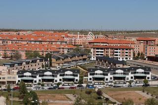 Piso en La Plantía - Hospital - Campus. Venta de piso con jardín, garaje doble y trastero en huerta otea