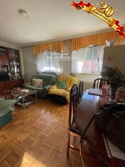Pis a Pizarrales. Piso en venta  2 dormitorios  garaje opcional 149.900