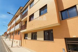 Piso  Avenida salamanca. Oportunidad bancaria! piso de 3 habitaciones en buen estado!