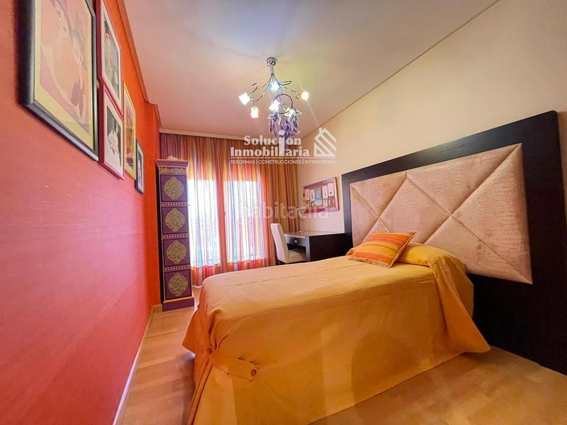 Foto 8dc445ca-ba60-4cb6-9309-0409cacf60bd. Pis amb calefacció aparcament piscina a Vidal Salamanca