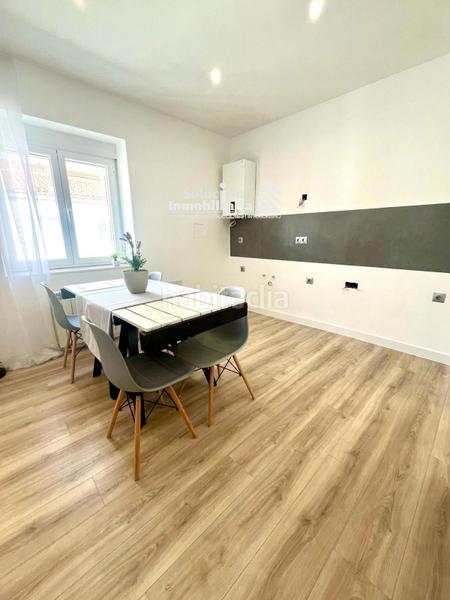 Foto b44d86b2-efdb-414c-b01d-a9d1669893d8. Apartment with heating in Carmelitas Salamanca