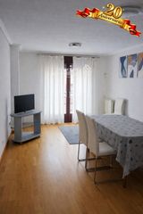Affitto Appartamento in Pizarrales. Piso en alquiler  900  calle federico de onís  garaje y trastero