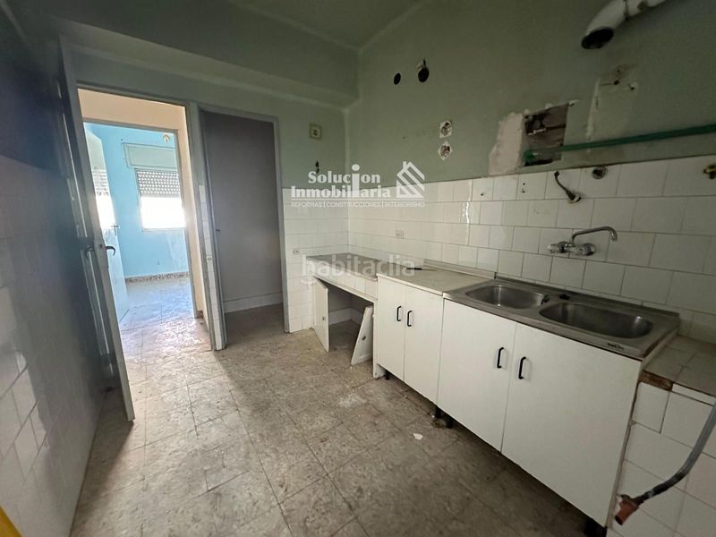 Foto fbd24b52-8984-4daa-a561-de624d5edb66. Edifici a hermanos camisón 3 a Peñaranda de Bracamonte
