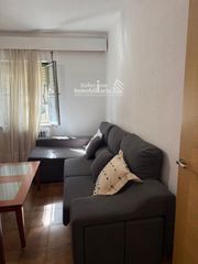 Piso en Vidal. Piso en venta en zona gran capitán  salamanca  ideal inversores!