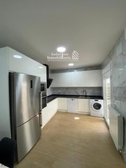 Lloguer Pis a Carmelitas. Exclusivo piso a estrenar para estudiantes con habitación y baño