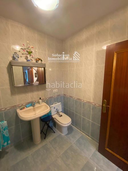 Foto a6e09b0f-8243-478c-a171-551ec47e5f08. Casa amb aparcament a Calvarrasa de Arriba