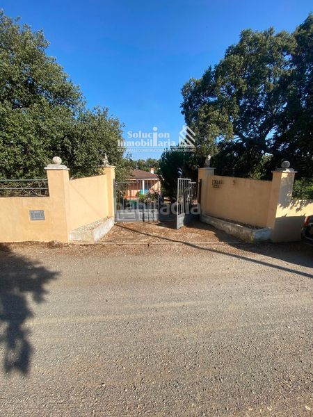 Foto d5bcb773-1067-4334-b162-76f1f455a645. Casa amb aparcament a Calvarrasa de Arriba