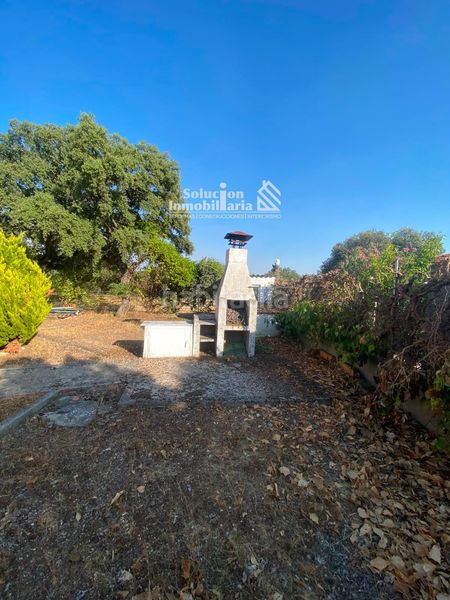 Foto e33ff473-0109-4d4e-a8c6-b97bec4c0d24. Casa amb aparcament a Calvarrasa de Arriba