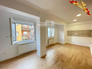 Appartement à Carmelitas. Estrena vivienda en plaza del oeste  reforma premium incluida en